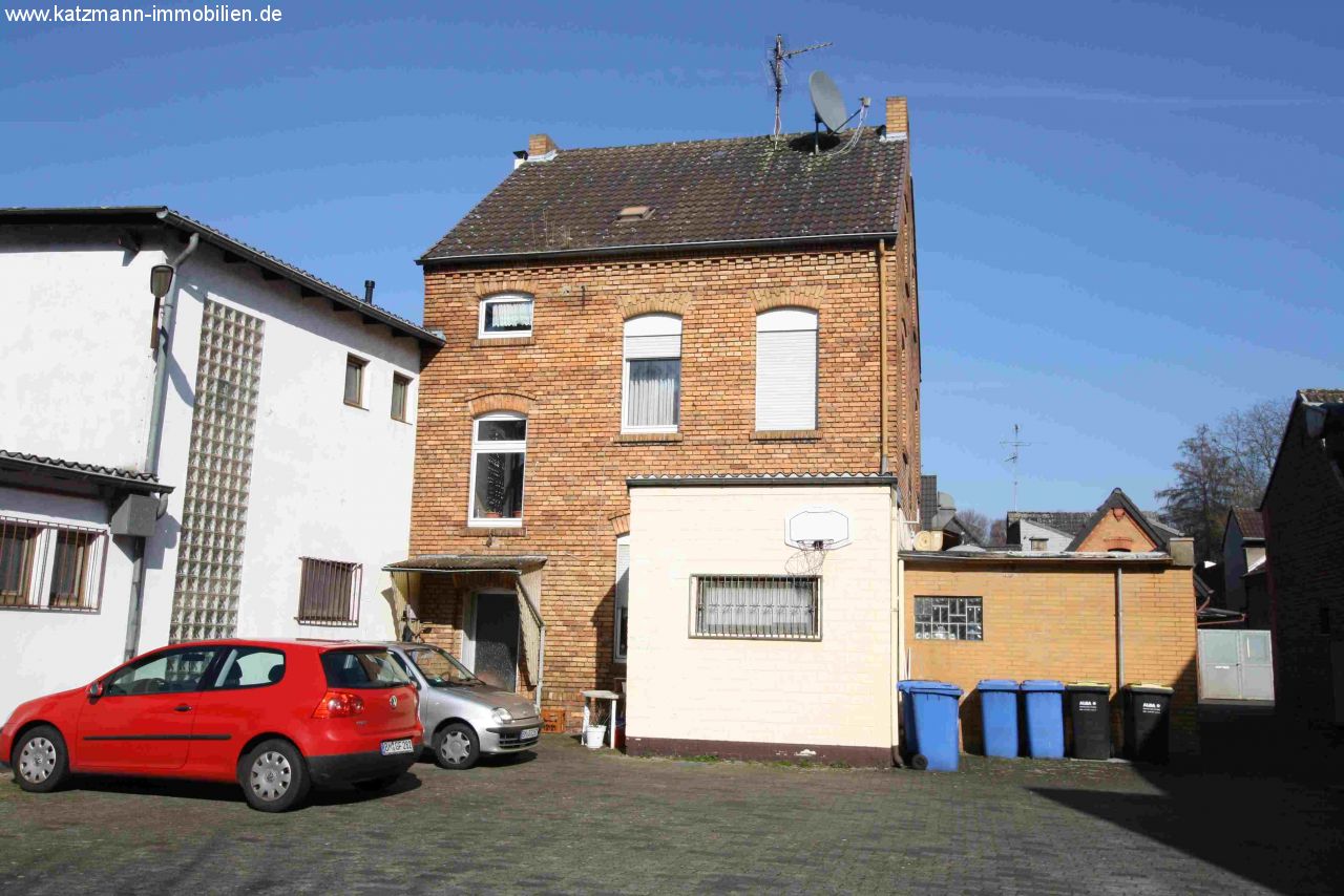 Gut vermietetes Wohn- und Geschäftshaus in Kerpen-Türnich zu verkaufen  