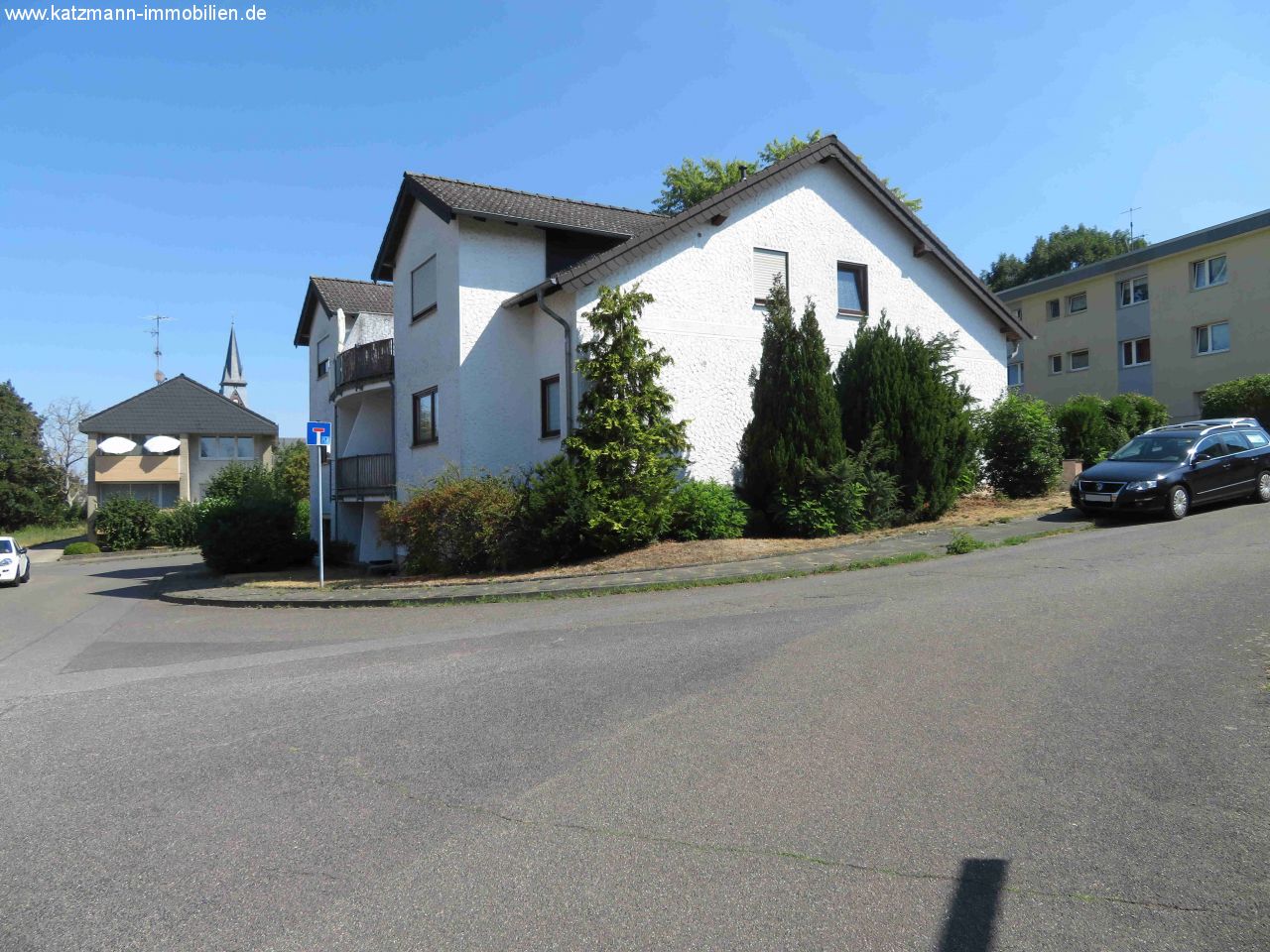 Helle 2-Zimmer Wohnung mit Balkon und Stellplatz zu verkaufen 