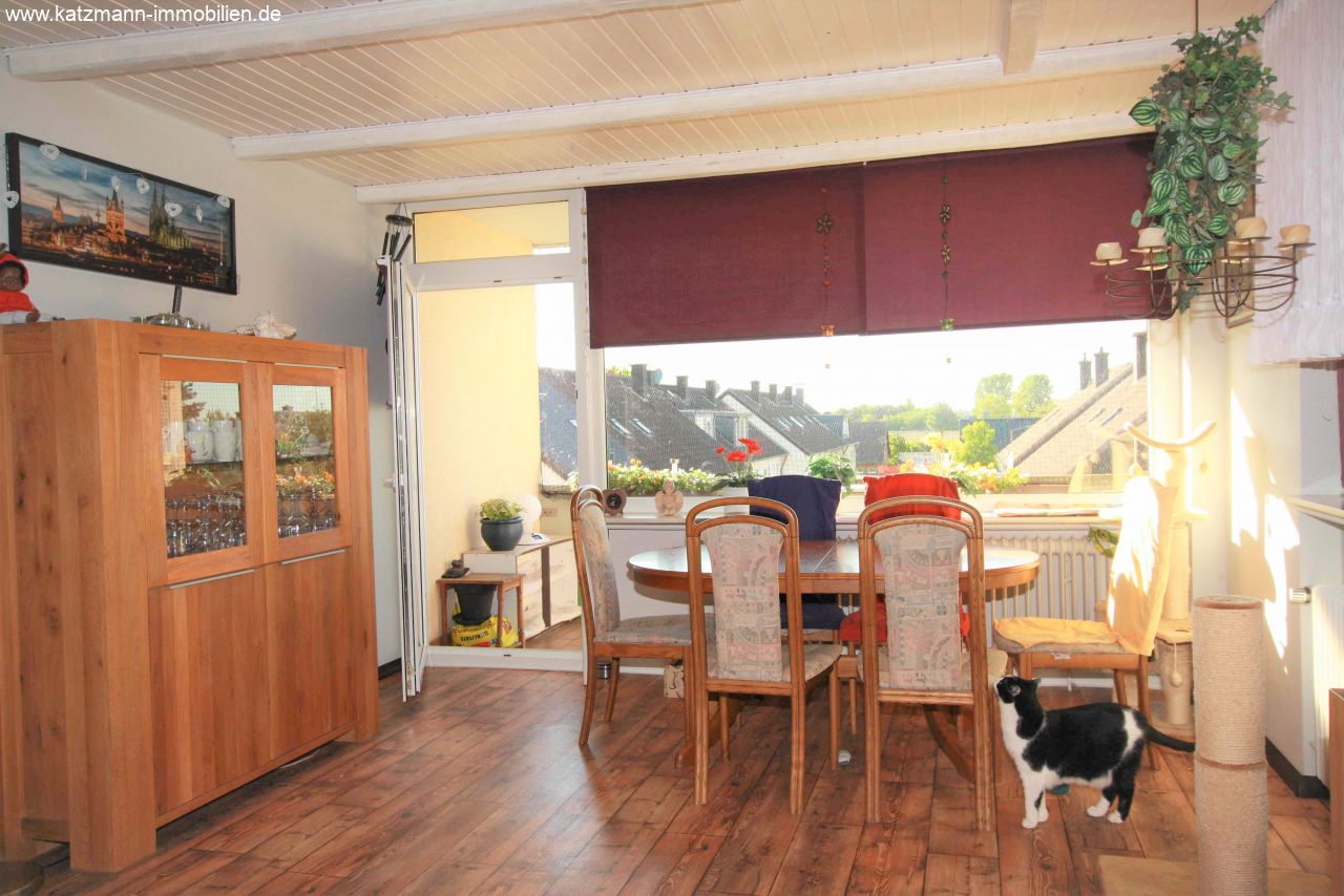 3-Zimmerwohnung mit Loggia inkl. Garage in sehr guter Lage zu verkaufen 