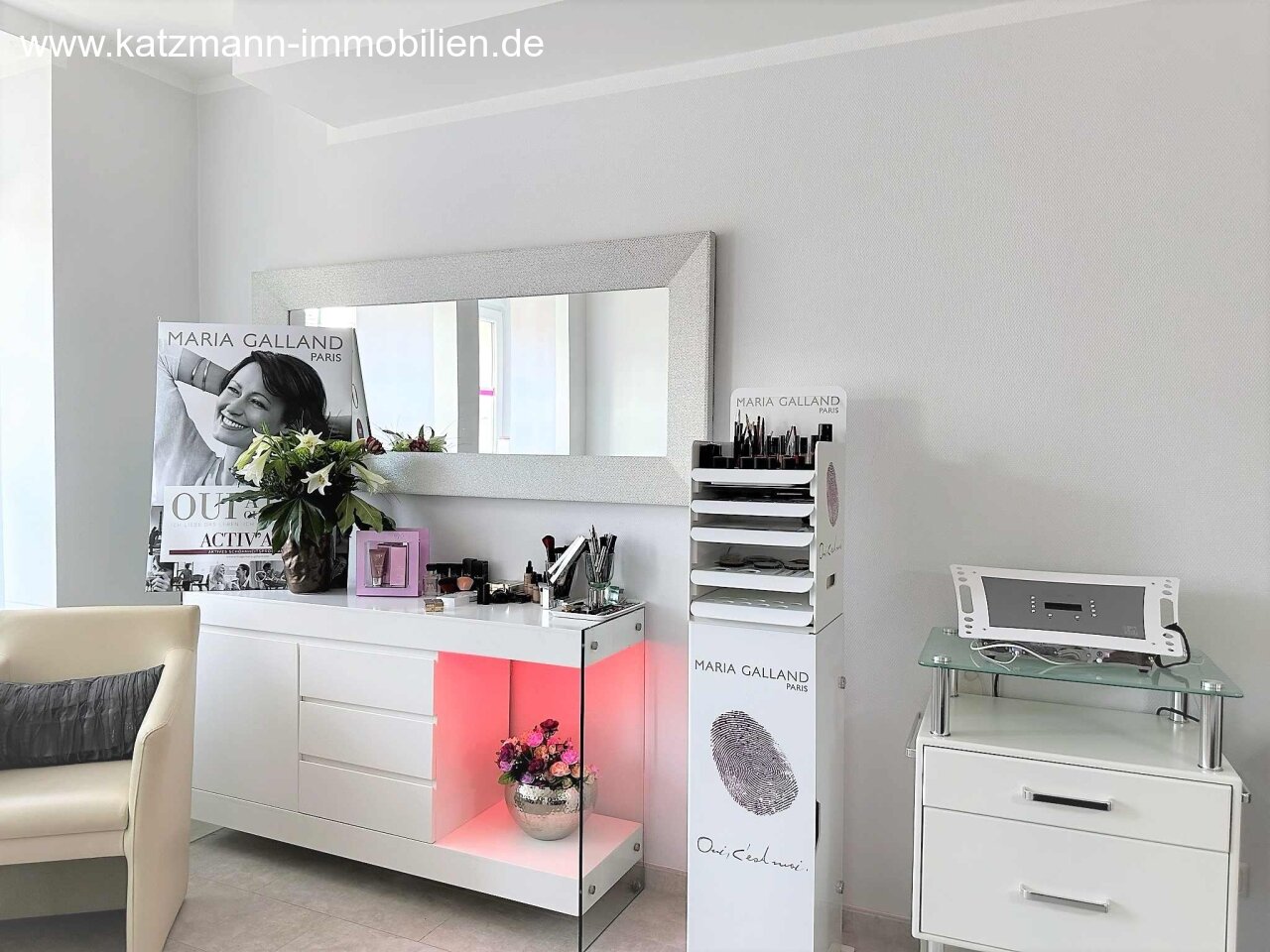 Existenzgründung/Geschäftserweiterung: Voll ausgestatteter Schönheitssalon in bester Lage, hochwertiges Inventar inklusive!