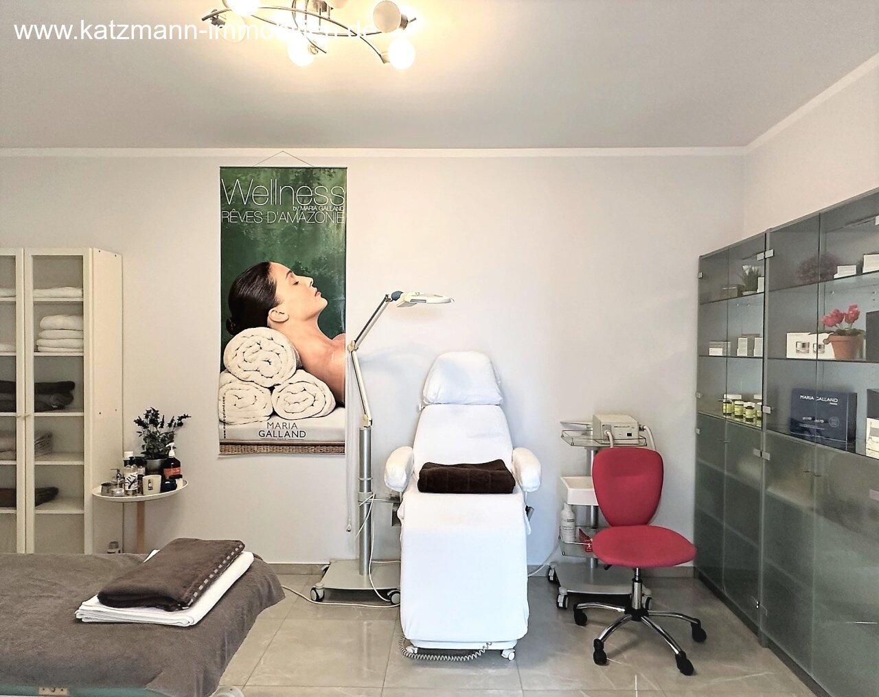 Existenzgründung/Geschäftserweiterung: Voll ausgestatteter Schönheitssalon in bester Lage, hochwertiges Inventar inklusive!