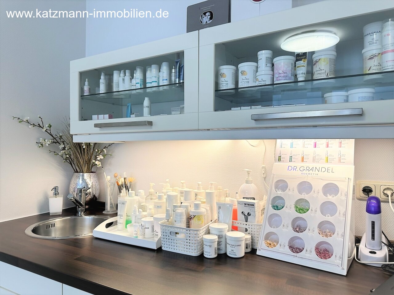 Existenzgründung/Geschäftserweiterung: Voll ausgestatteter Schönheitssalon in bester Lage, hochwertiges Inventar inklusive!