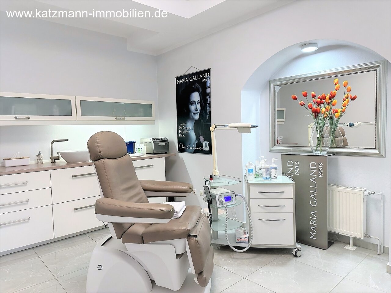 Existenzgründung/Geschäftserweiterung: Voll ausgestatteter Schönheitssalon in bester Lage, hochwertiges Inventar inklusive!