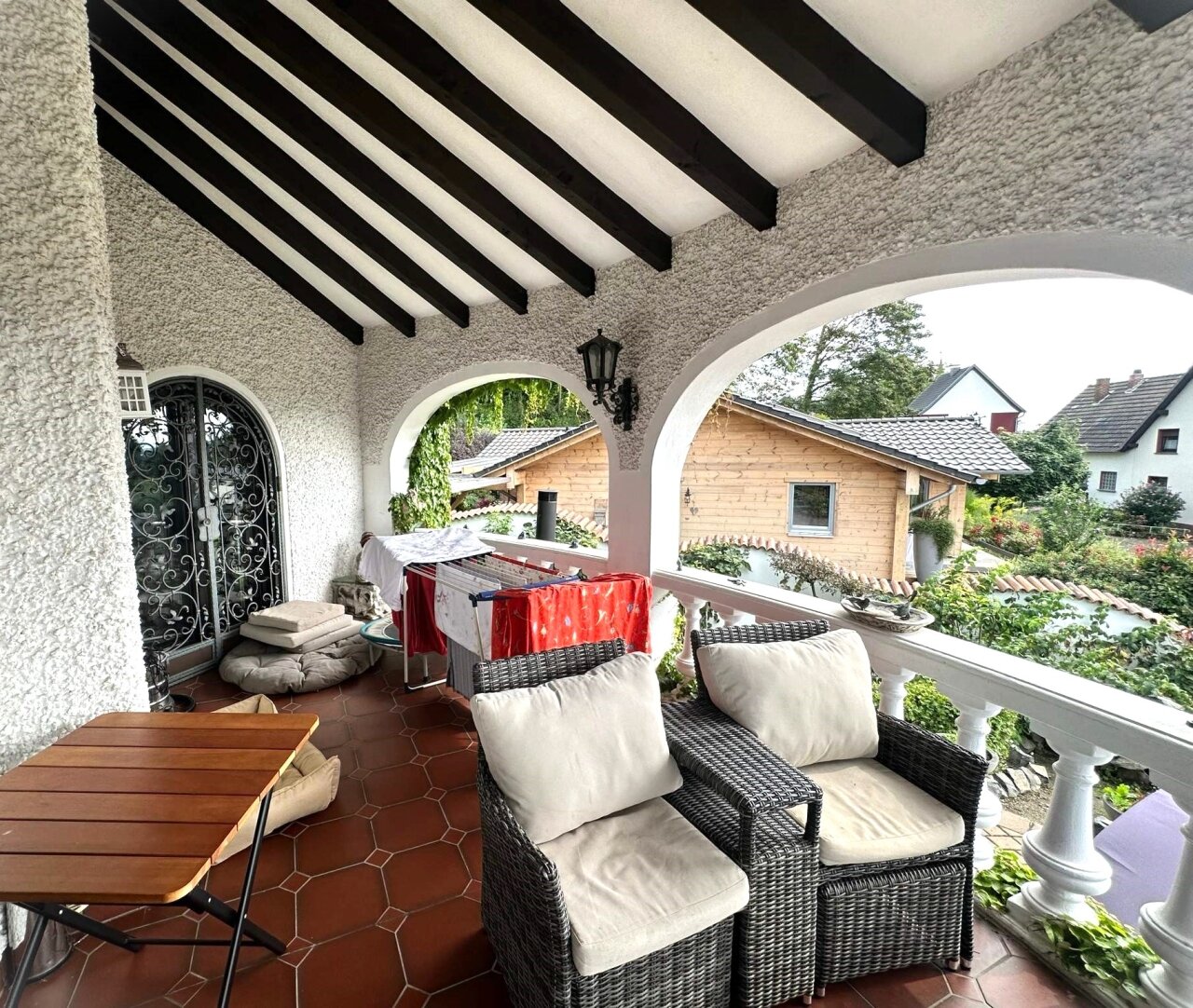 Exklusive TV Villa im mallorquinischen Stil mit Blick auf Rheinebene zu verkaufen!