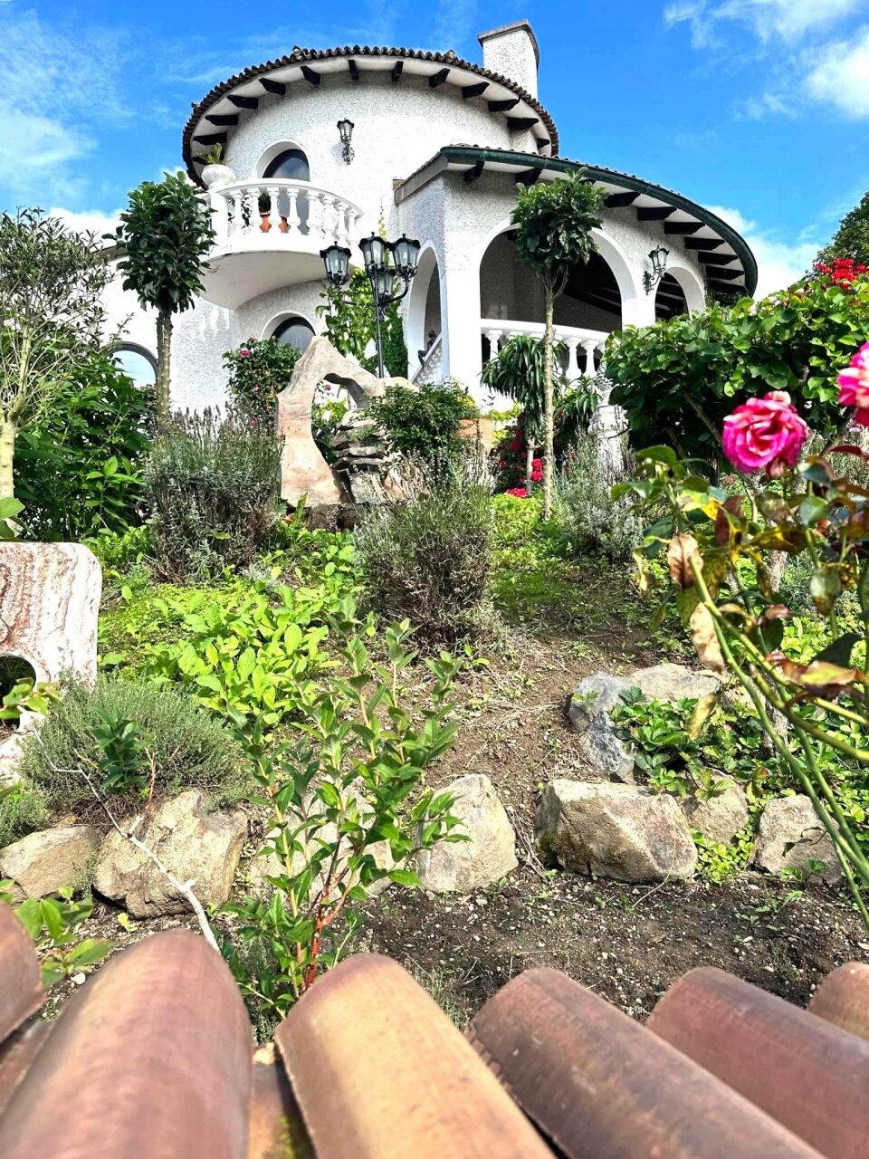 Exklusive TV Villa im mallorquinischen Stil mit Blick auf Rheinebene zu verkaufen!