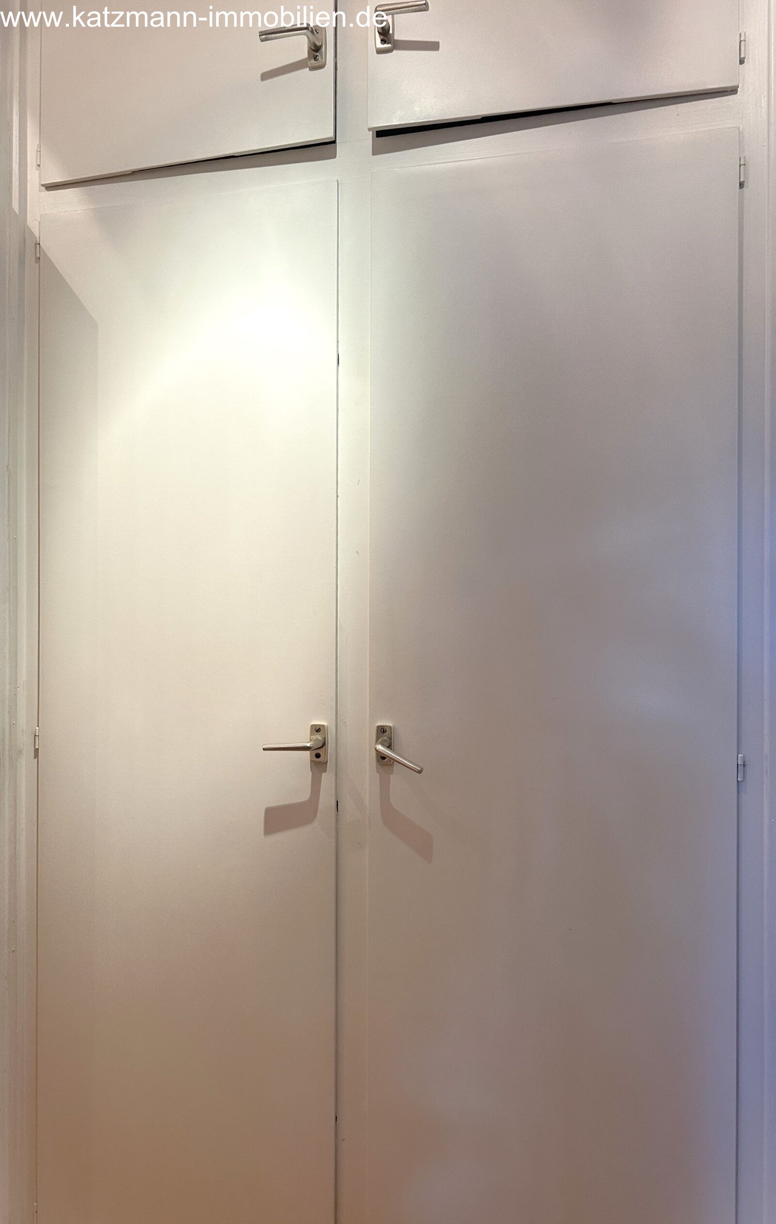 Charmante, helle 2 ½ Zimmerwohnung mit Loggia und sehr guter Raumaufteilung in Brühl-Kierberg zu verkaufen