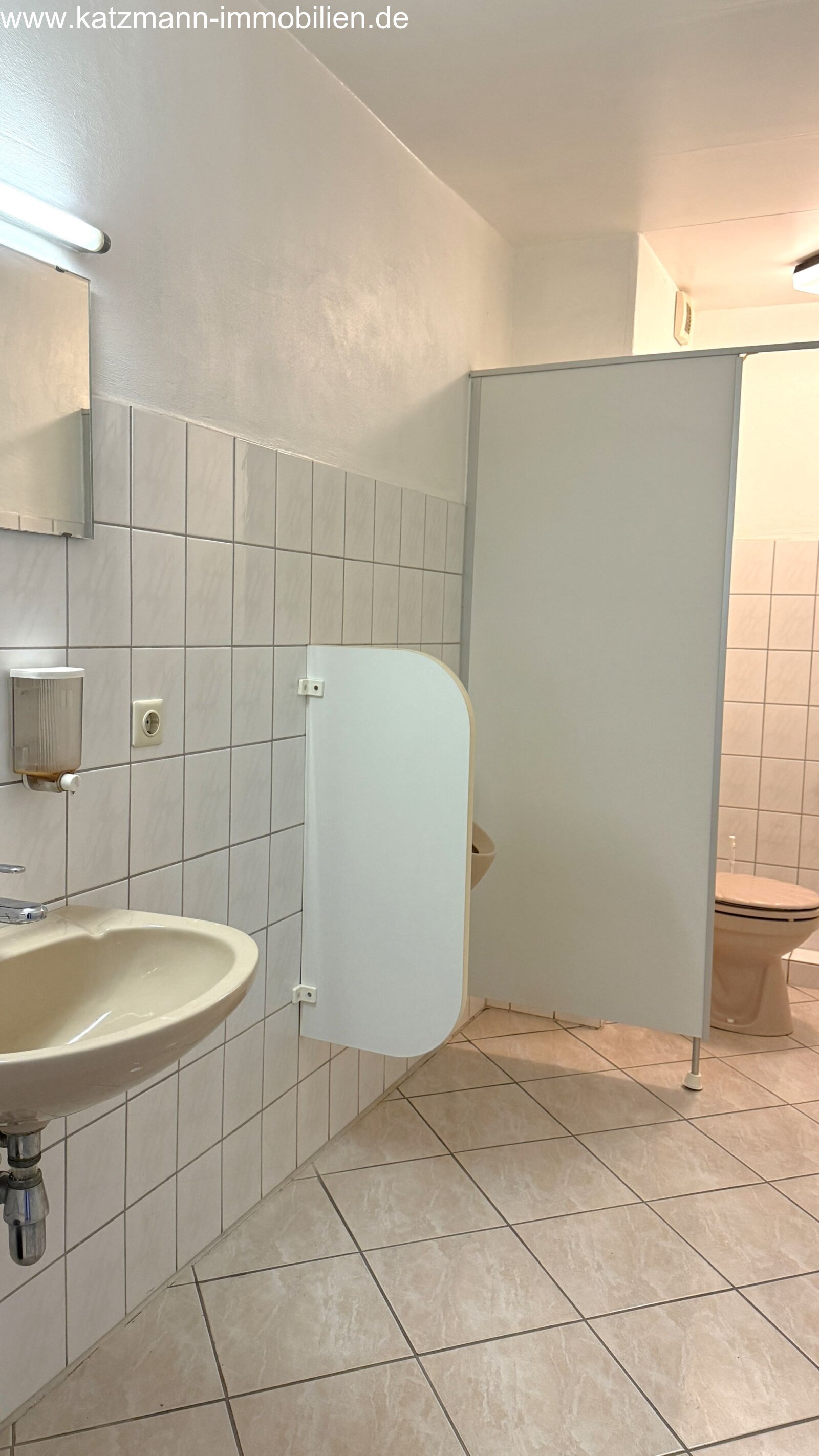 Büroeinheiten und Hallenflächen in Erftstadt-Liblar zu vermieten