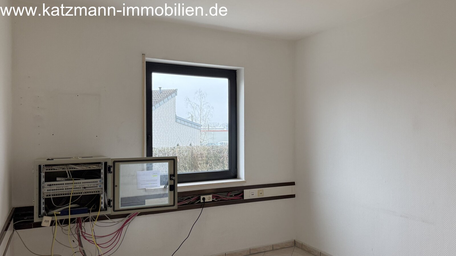 Büroeinheiten und Hallenflächen in Erftstadt-Liblar zu vermieten