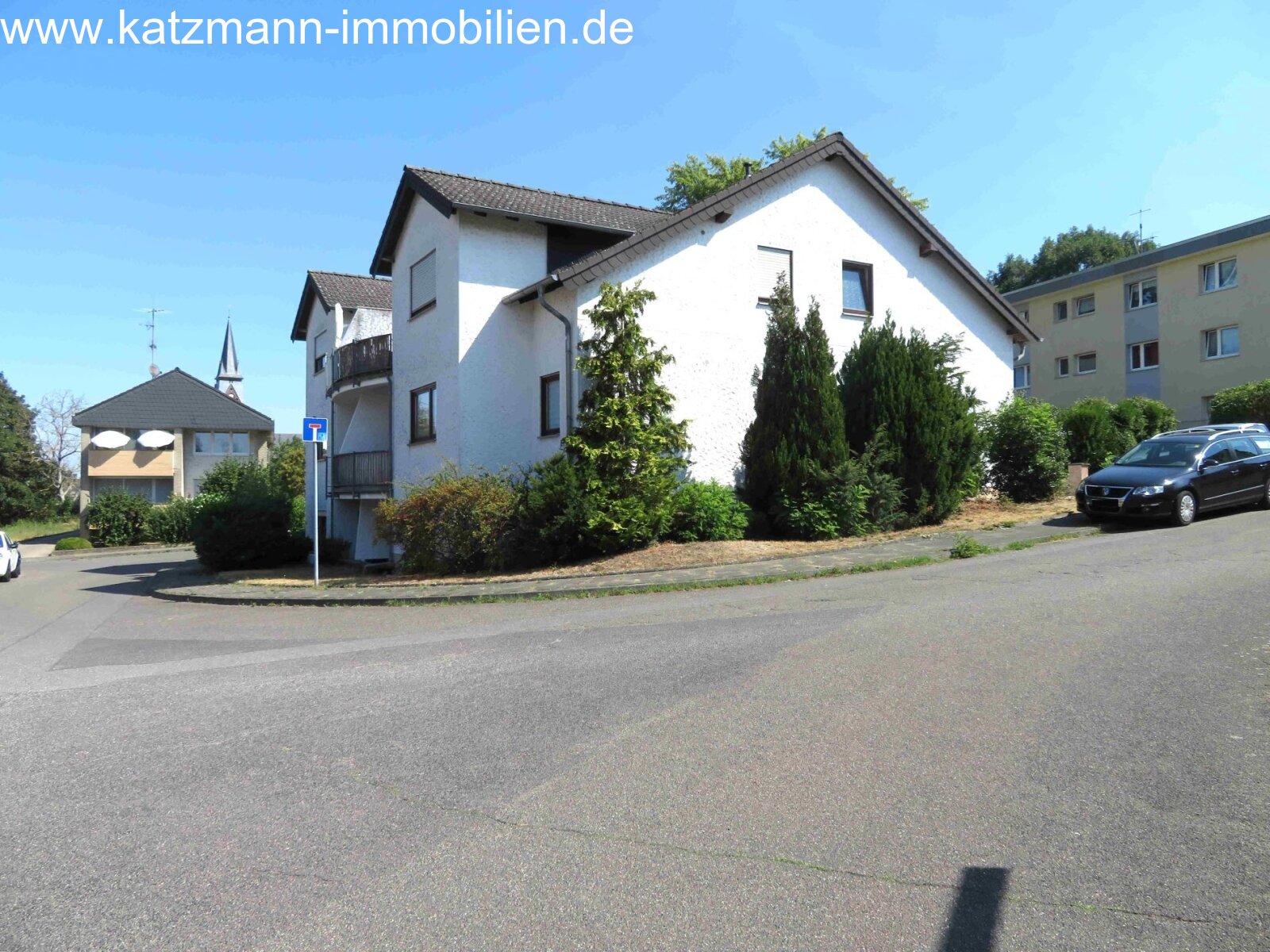 Außergewöhnliche 3-4 Zimmerwohnung zu verkaufen, Dachterrasse, Keller, Dachboden und Stellplatz inklusive