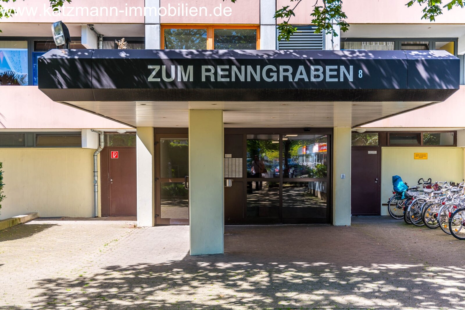 3-Zimmerwohnung mit großer Loggia in Zentrallage zu verkaufen / TG-Stellplatz inklusive!