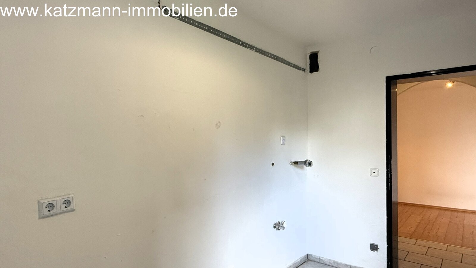 3-Zimmer EG-Wohnung mit Terrasse und hoher Mietrendite zu verkaufen