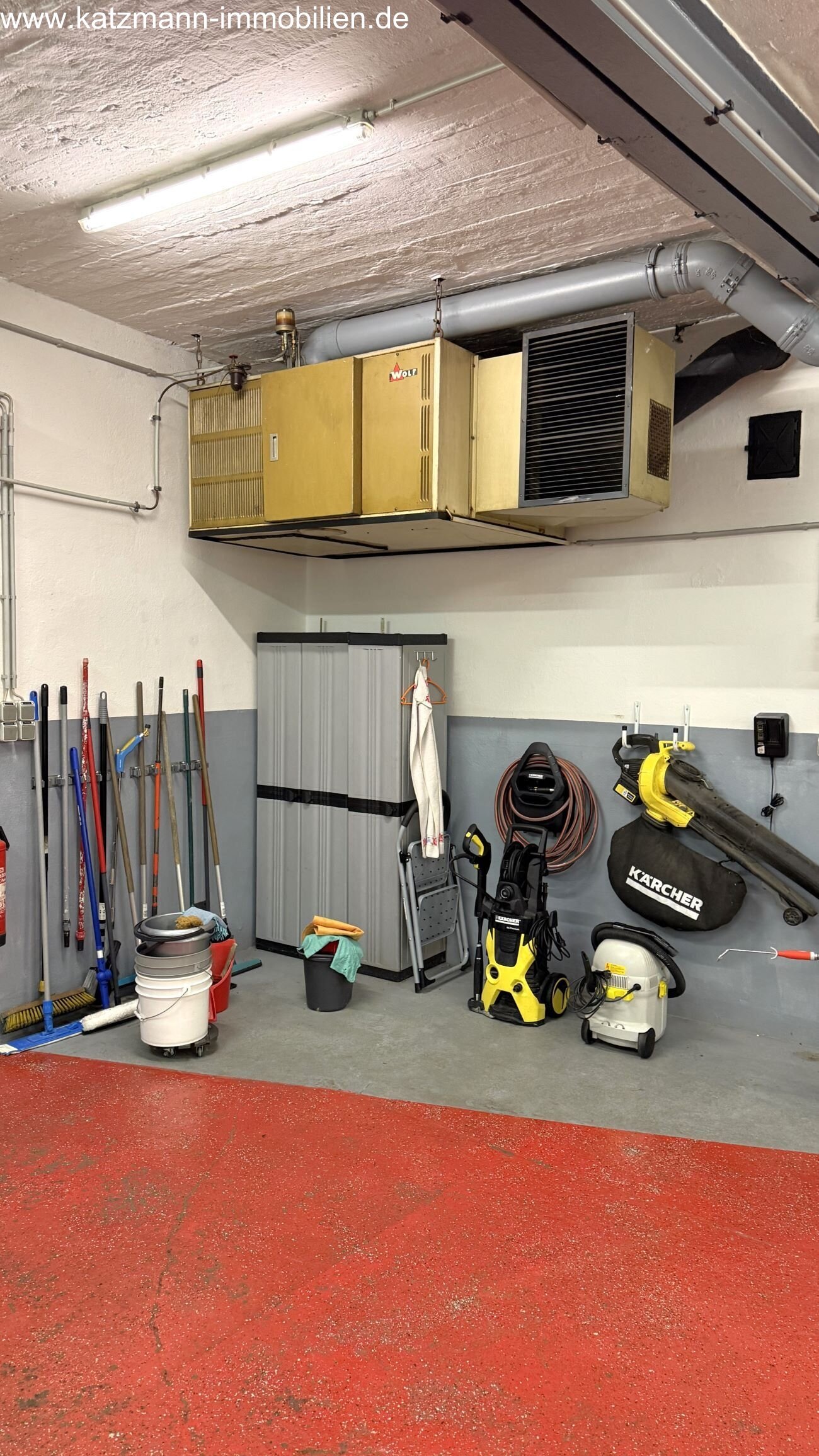 Wohn- und Geschäftshaus mit 7 Wohneinheiten, 1 Gewerbeeinheit, 1 große und 1 kleine Halle in Zentrumnähe von Lechenich zu verkaufen