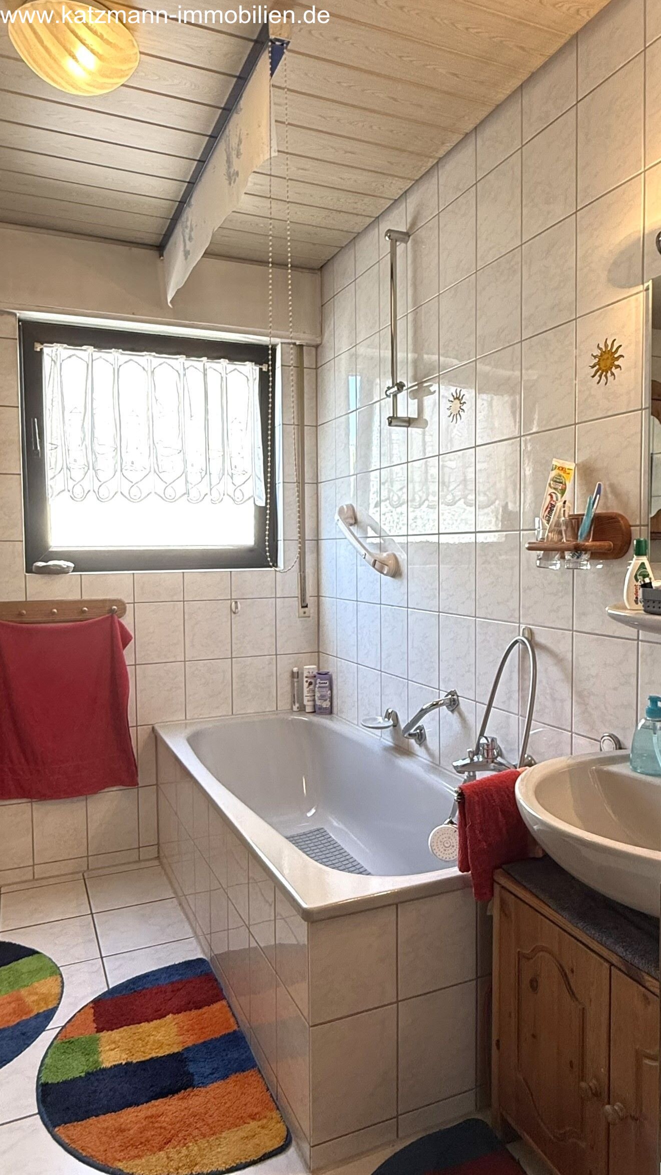 Mehrfamilienhaus in Top-Lage von Troisdorf zu verkaufen - ideal für Selbstnutzer oder Kapitalanleger