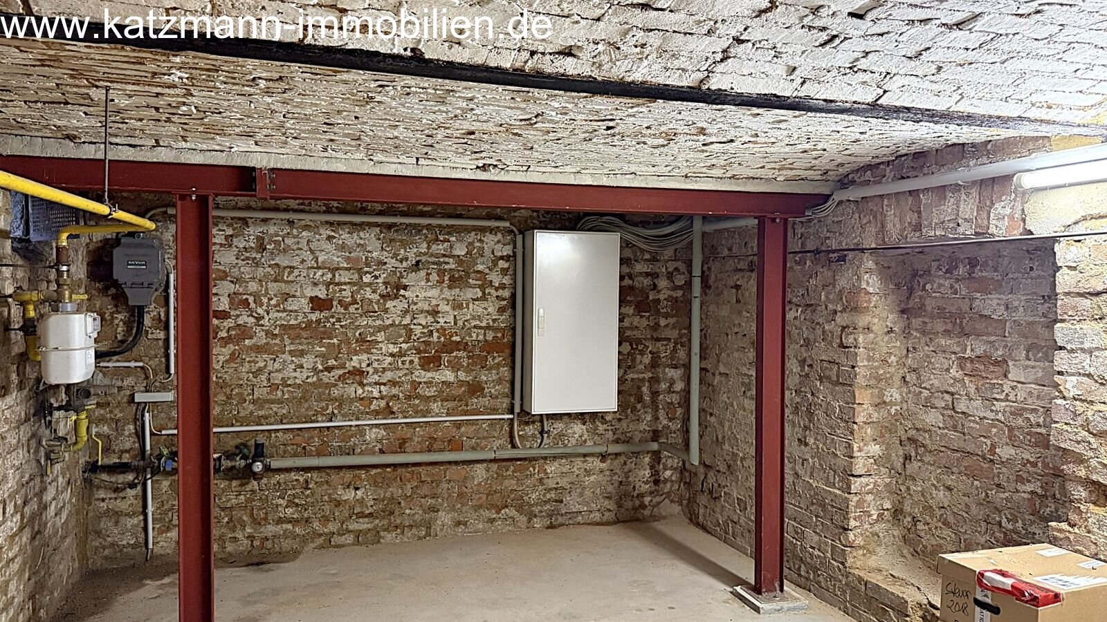 Büro-/Wohnhaus inkl. Anbau u. großen Innenhof zu verkaufen