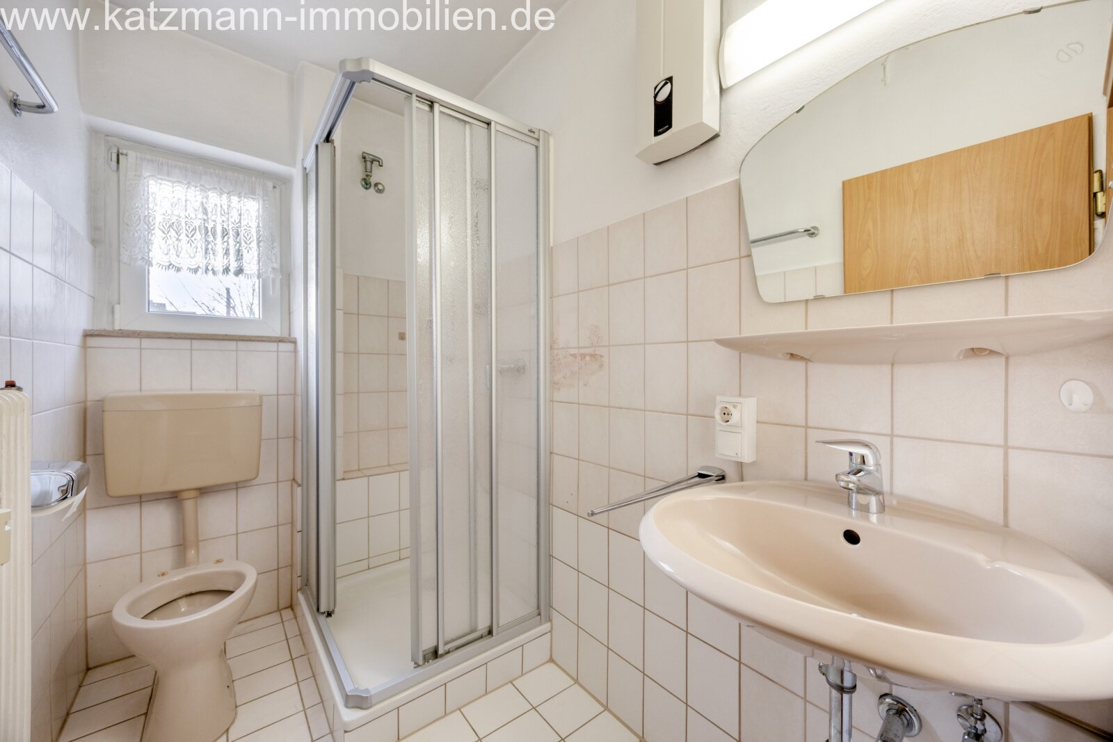 1-2 Familienhaus mit Garage - Wohnen & Vermieten kombinierbar, fußläufig zur S-Bahn-Station