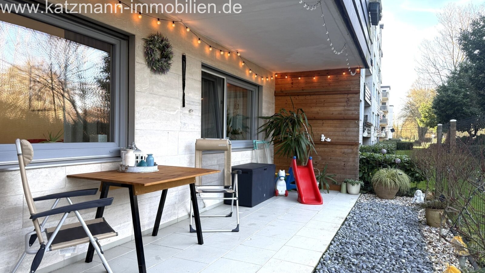 Modernisierte 4-Zimmer-EG-Wohnung mit Ruhe-Terrasse in zentraler Lage zu verkaufen