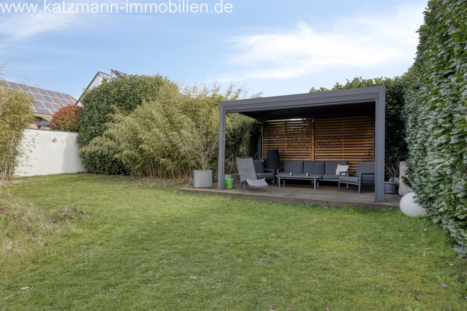 Ihr neues Familienparadies: Großzügiges Haus mit Garten & Wellnessbereich