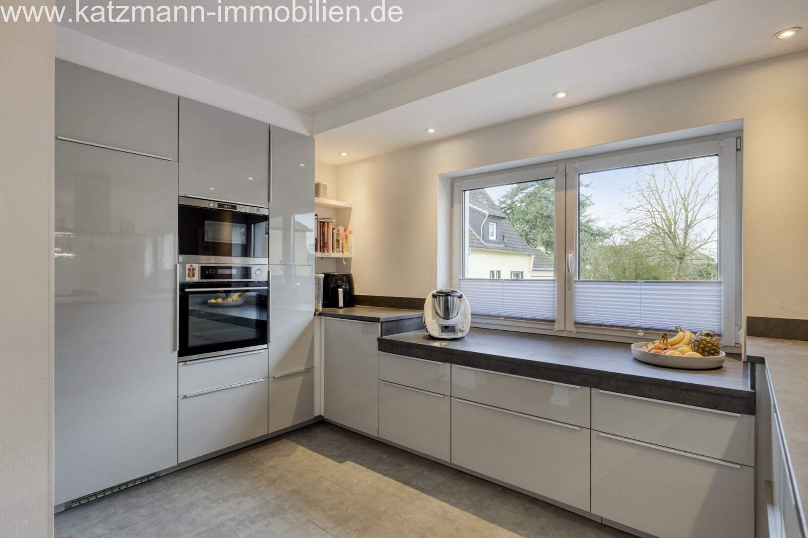 Ihr neues Familienparadies: Großzügiges Haus mit Garten & Wellnessbereich