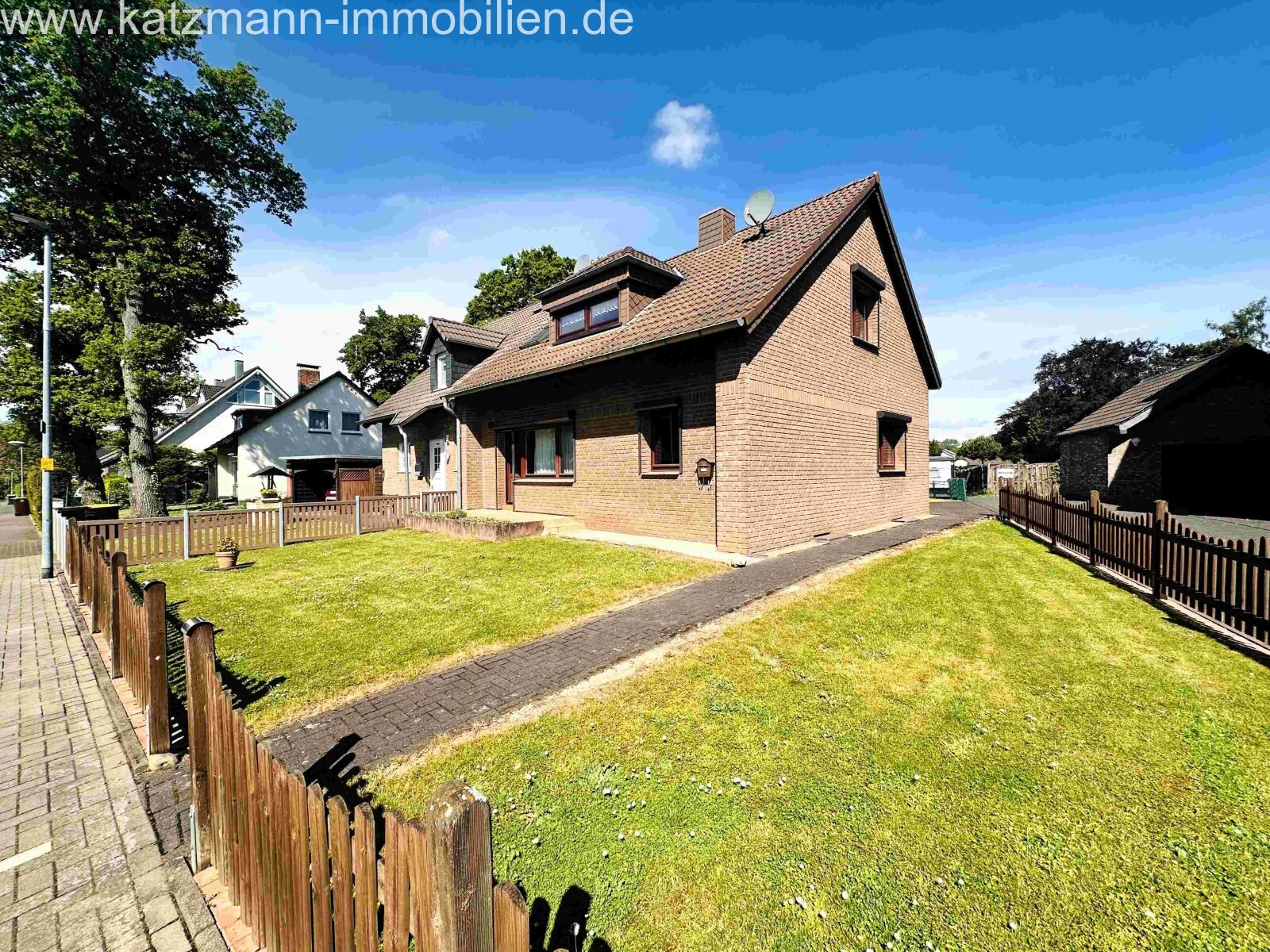 Familienfreundliches Haus mit Garten, Terrasse und flexibler Raumaufteilung in Erftstadt-Liblar 