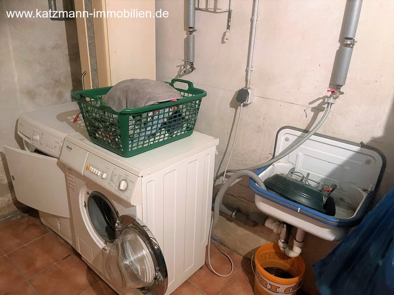 Waschküche u. Trockenraum im KG