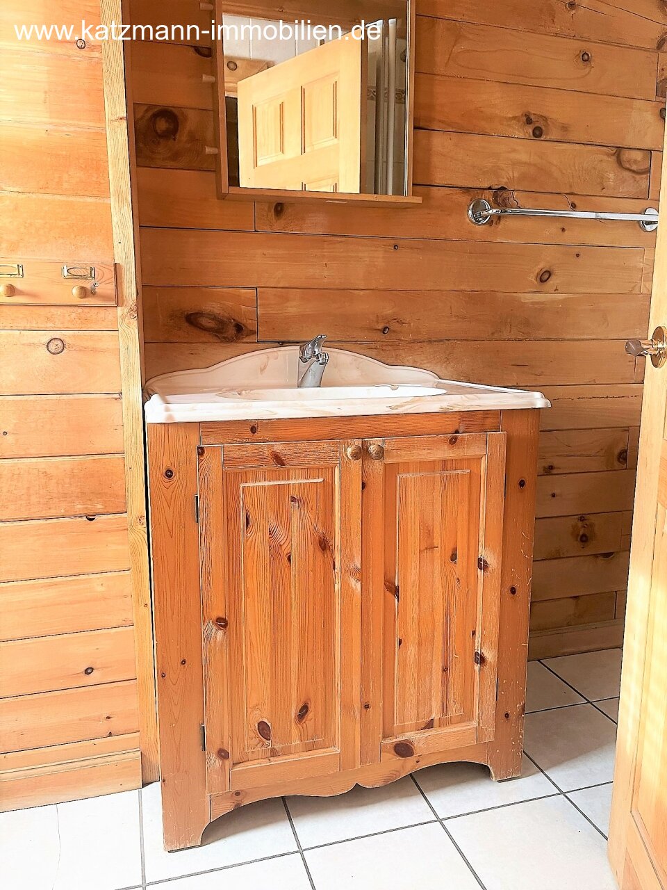 Waschbecken Dusch-Bad