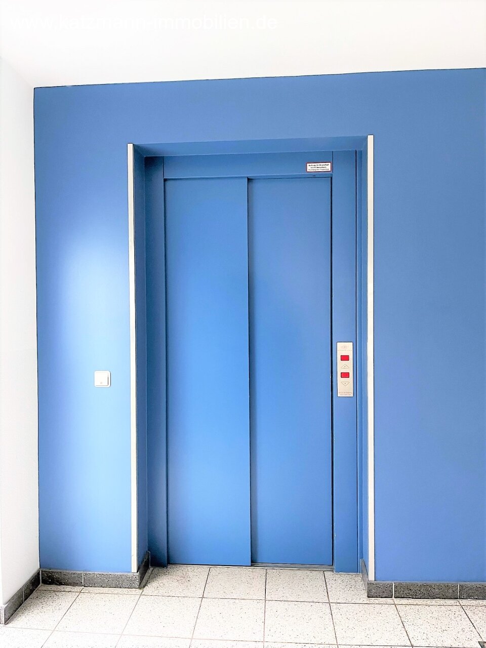  Aufzug (Tiefgarage bis oberstes Geschoss)