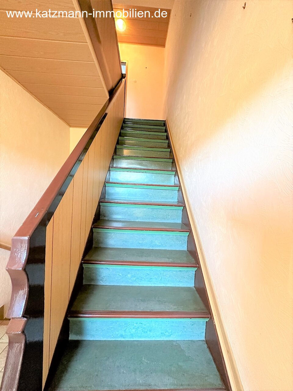  Treppe zum OG