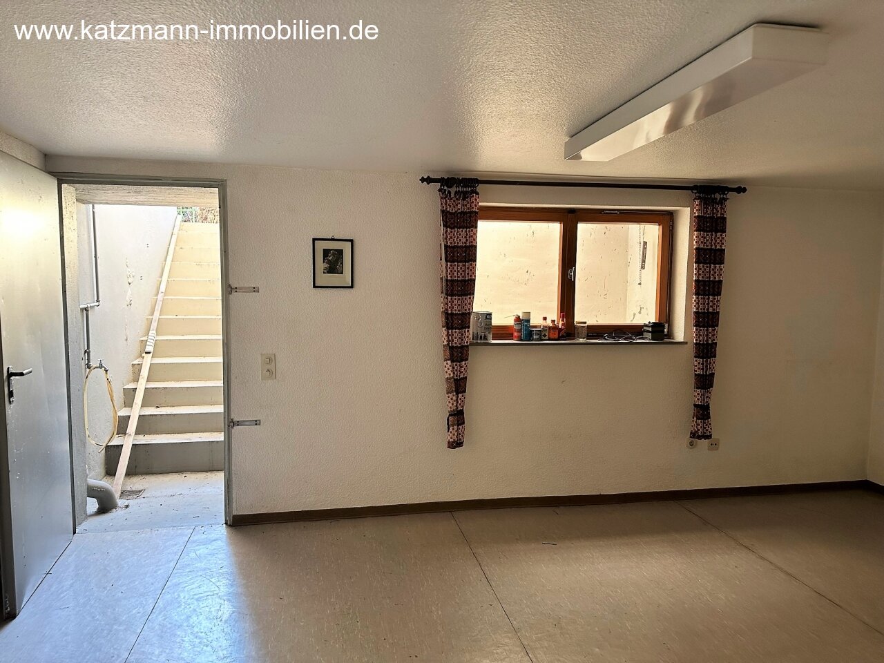  Hobby-/Werk-/Wäscheraum mit Ausgang zum Garten