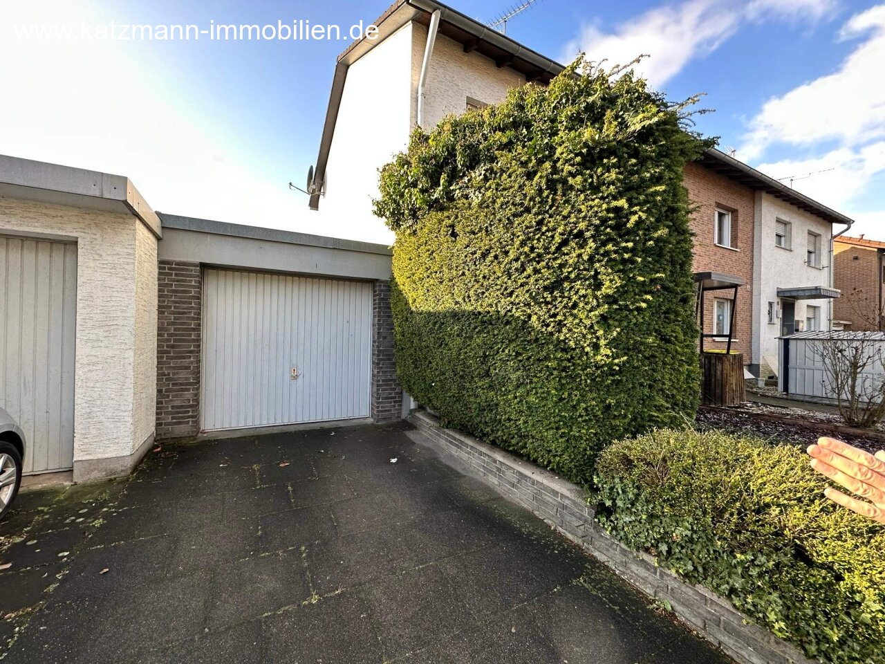 Stellplatz und Garage inklusive