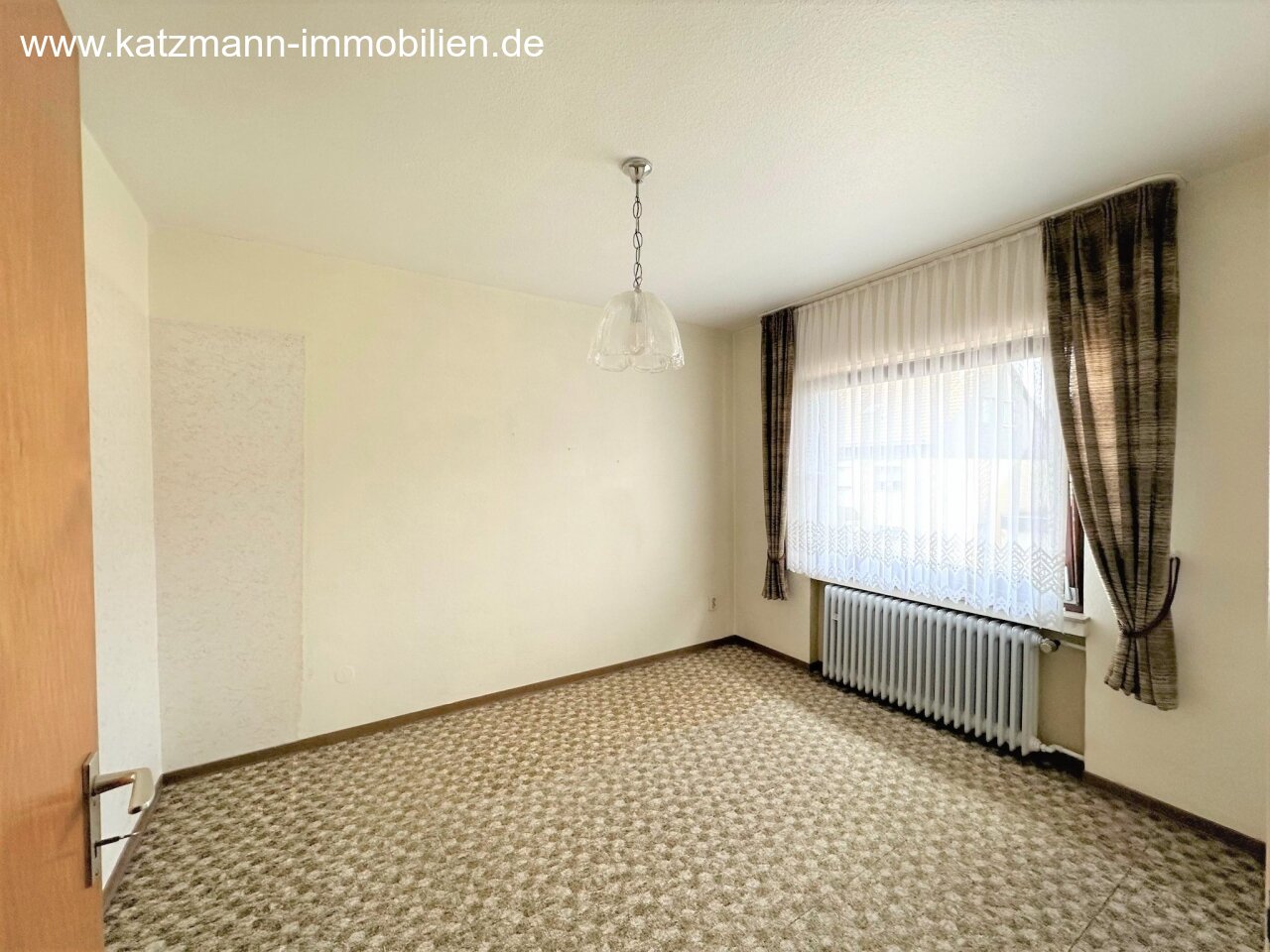 Kinderzimmer (straßenseitig)