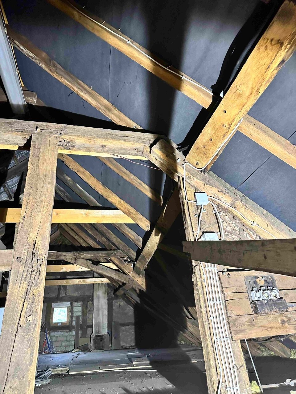 Dachgeschoss - Zugang über Wohnung OG