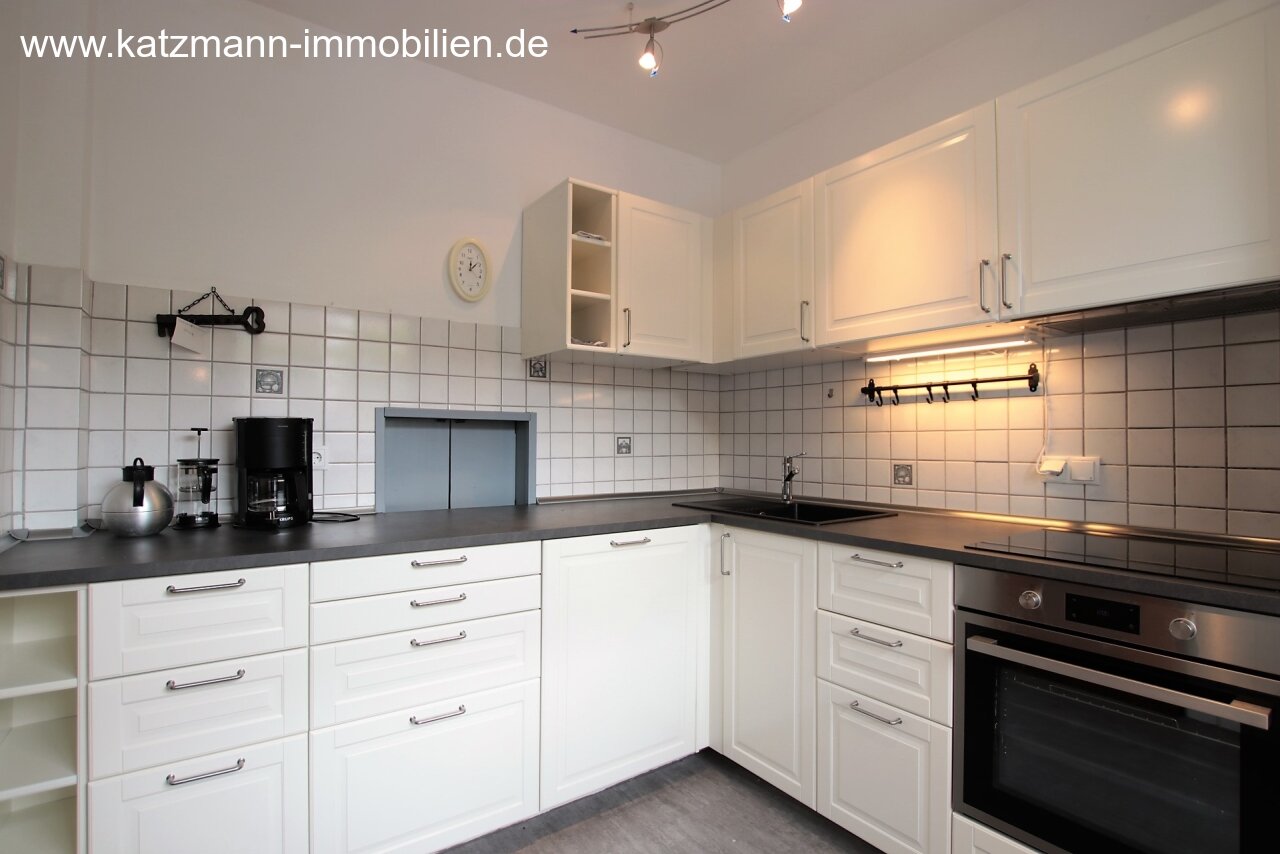 EG Küche (elfenbeinweiß)