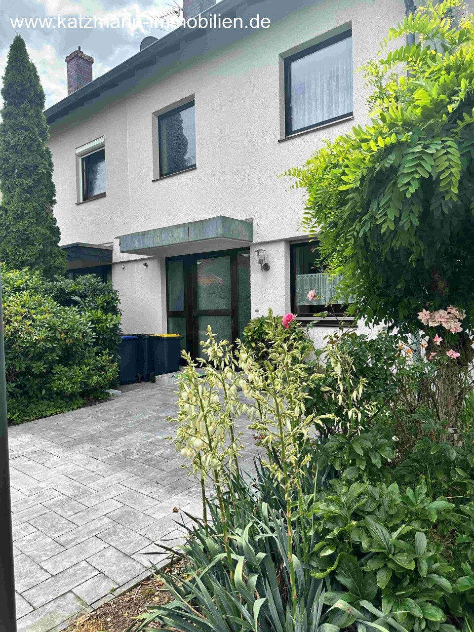 Seitlicher Blick aufs Haus