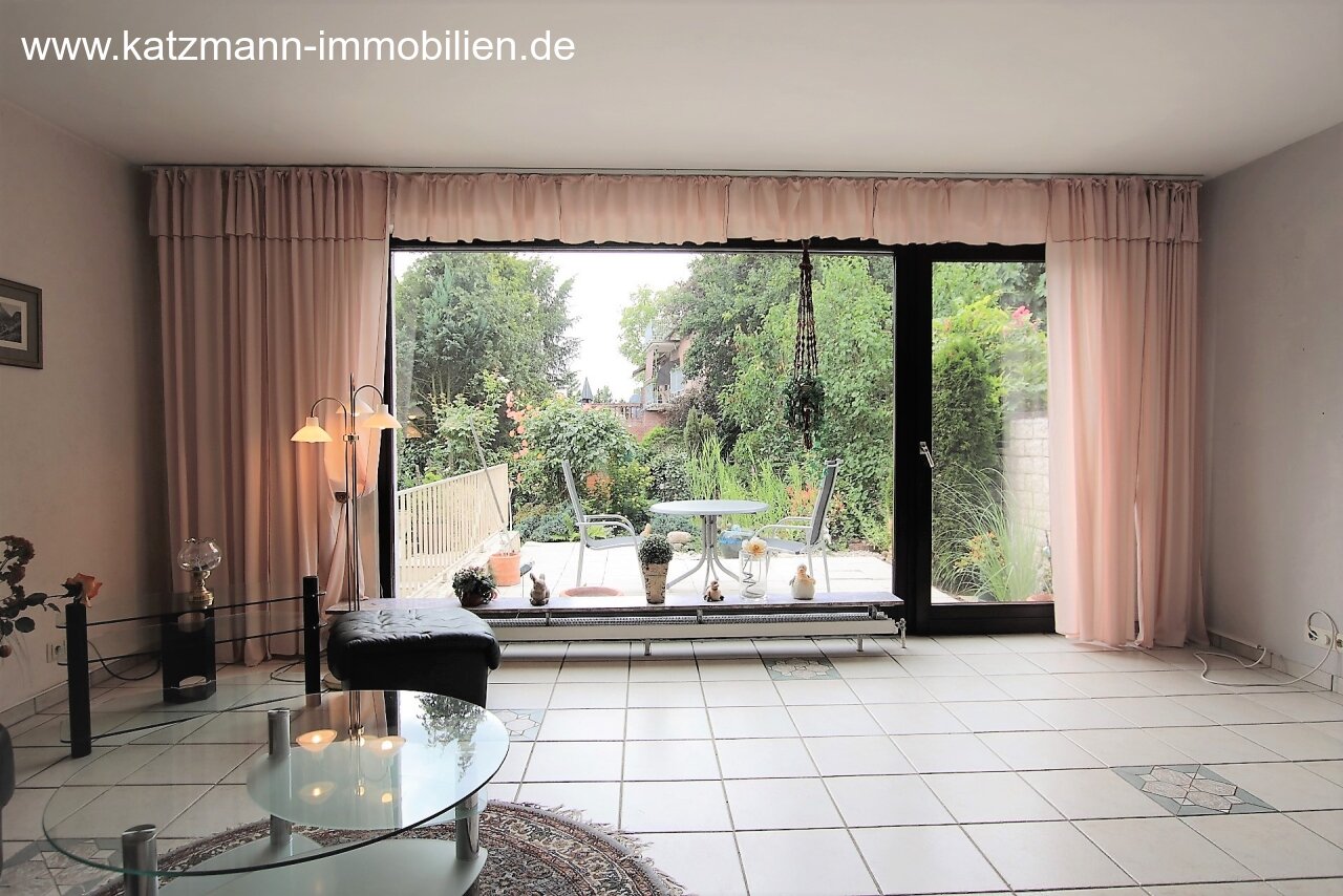 EG Blick vom Flur in den Wohnbereich
