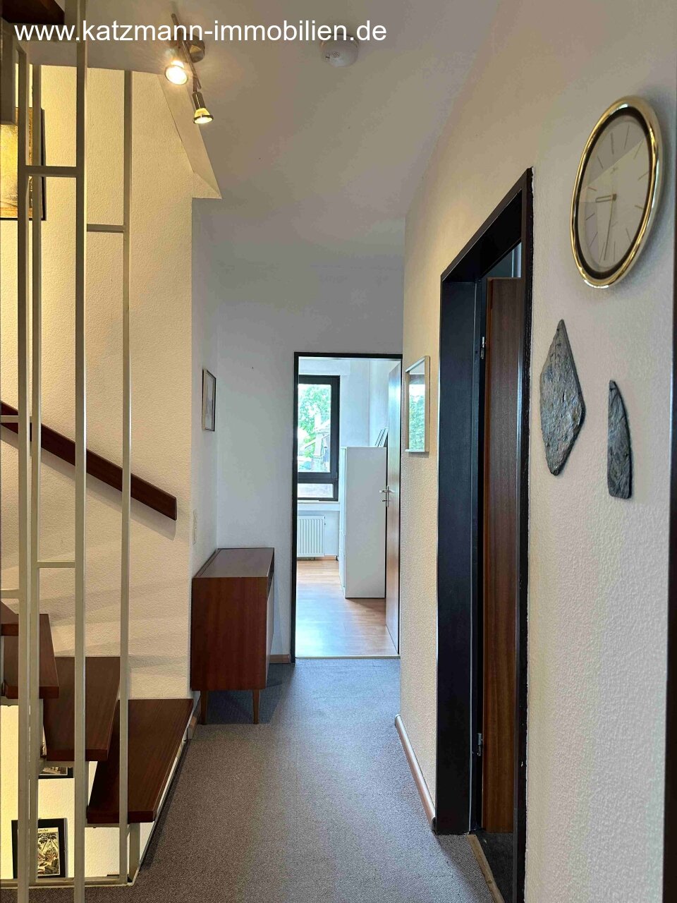 OG Flur mit Blick auf Kinderzimmer