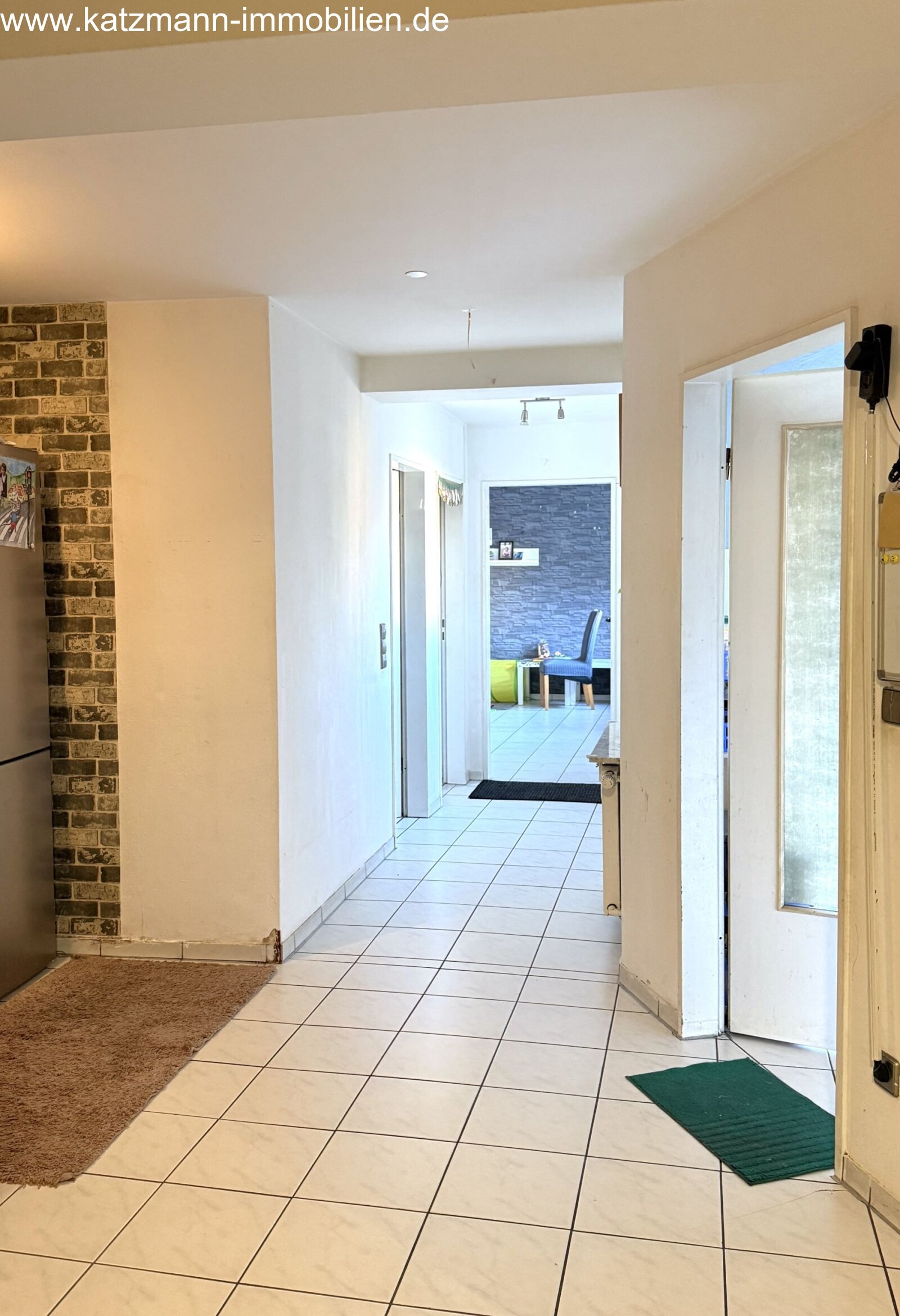 MFH - Wohnung 1. OG