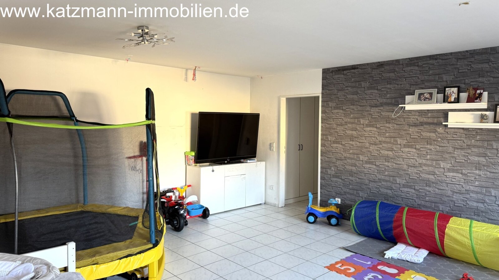 MFH - Wohnung 1. OG