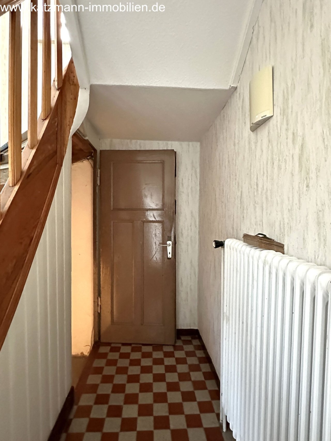 EG/MFH - Treppenhaus/Kellerzugang EG/MFH - Treppenhaus/Kellerzugang