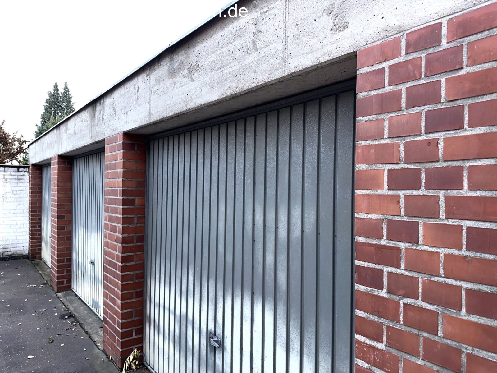 MFH / Dreifachgarage MFH / Dreifachgarage