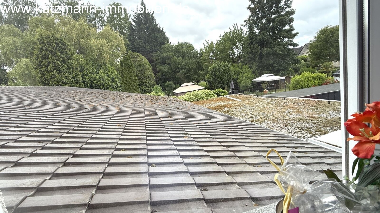 OG/WuG - Wohnung 3 / Blick auf Atelier u. Garten OG/WuG - Wohnung 3 / Blick auf Atelier u. Garten