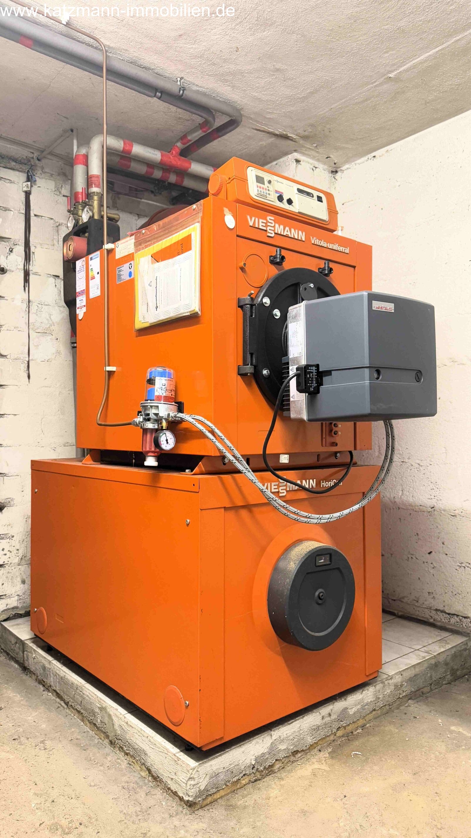 Heizung (Viessmann, inkl. Warmwasserspeicher) Heizung (Viessmann, inkl. Warmwasserspeicher)