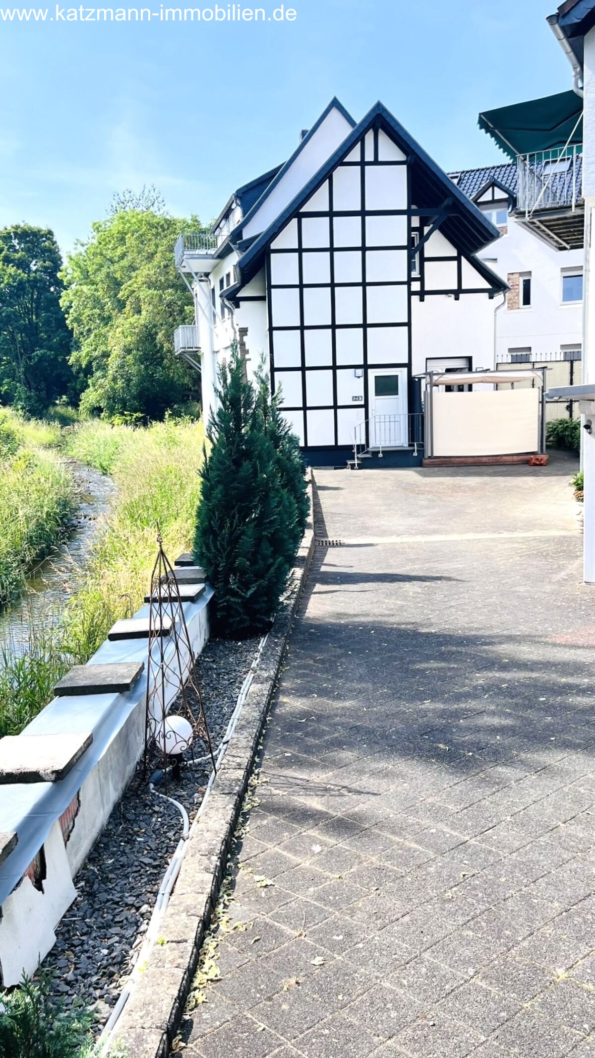 Zugang zum Haus Zugang zum Haus