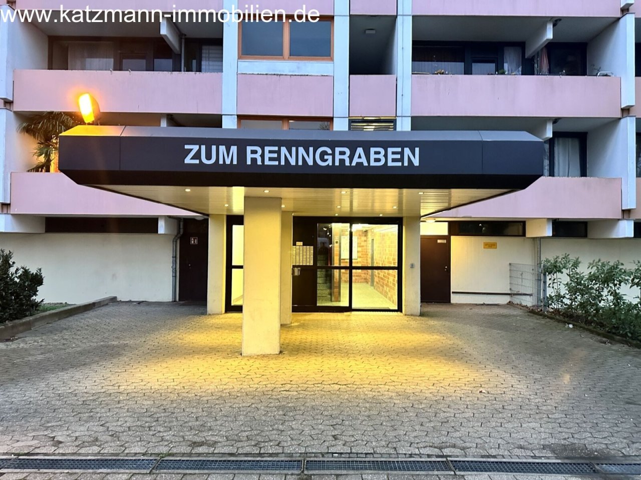 Hauseingang Nacht