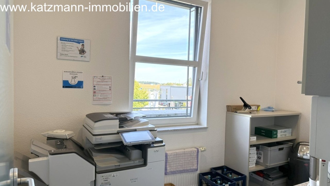 Staffelgeschoss links (Druckerraum, Teeküche)