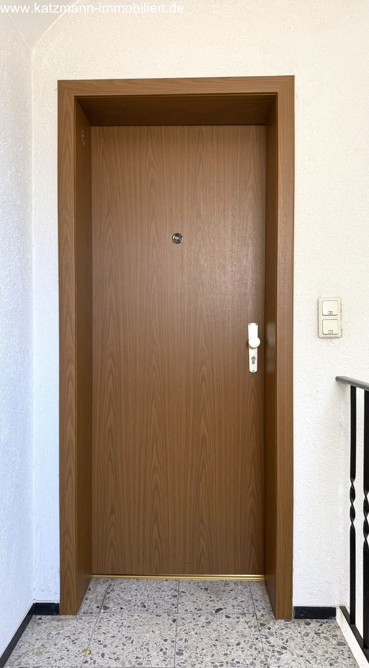 DG - Wohnungseingangstür