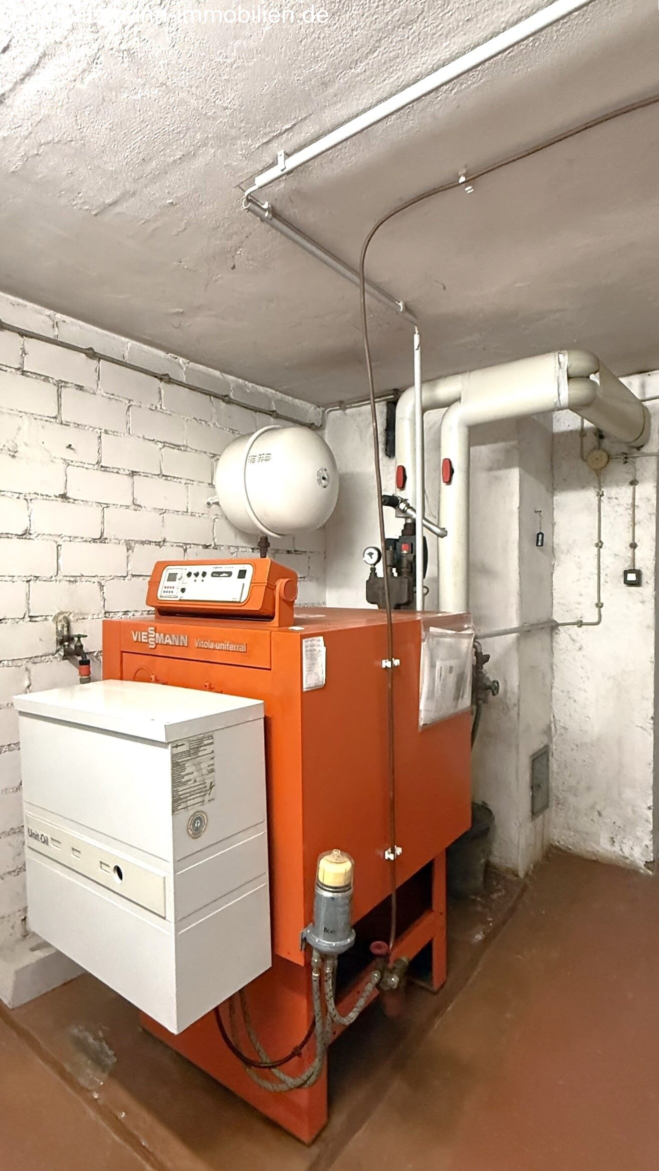 KG - Heizungsraum (Viessmann Vitola Uniferral)