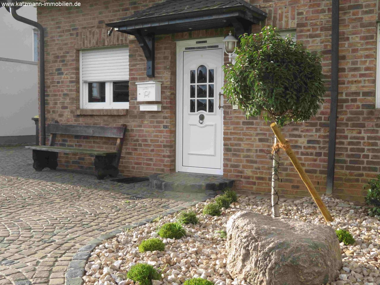 Doppelhaushälfte mit Panorama-Fernblick in Toplage zu vermieten! 