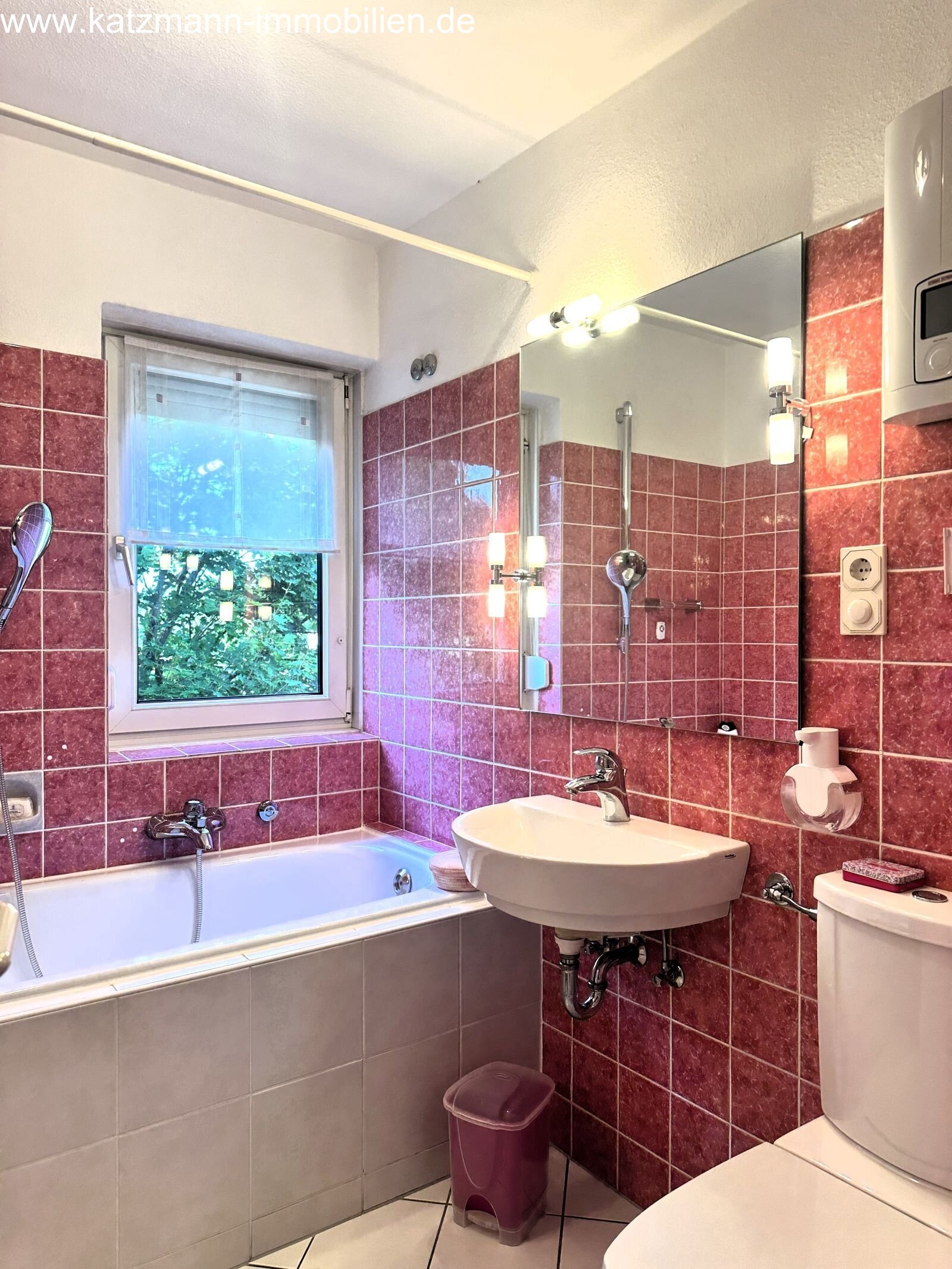 Charming, bright 2½-room apartment with loggia and very good layout for sale in Brühl-Kierberg