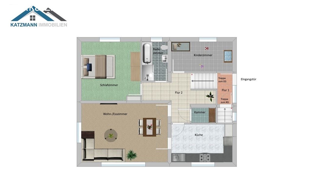 Detached house built solidly, lots of potential, and 687 m² of land for sale – only a 2-minute walk to the train station.