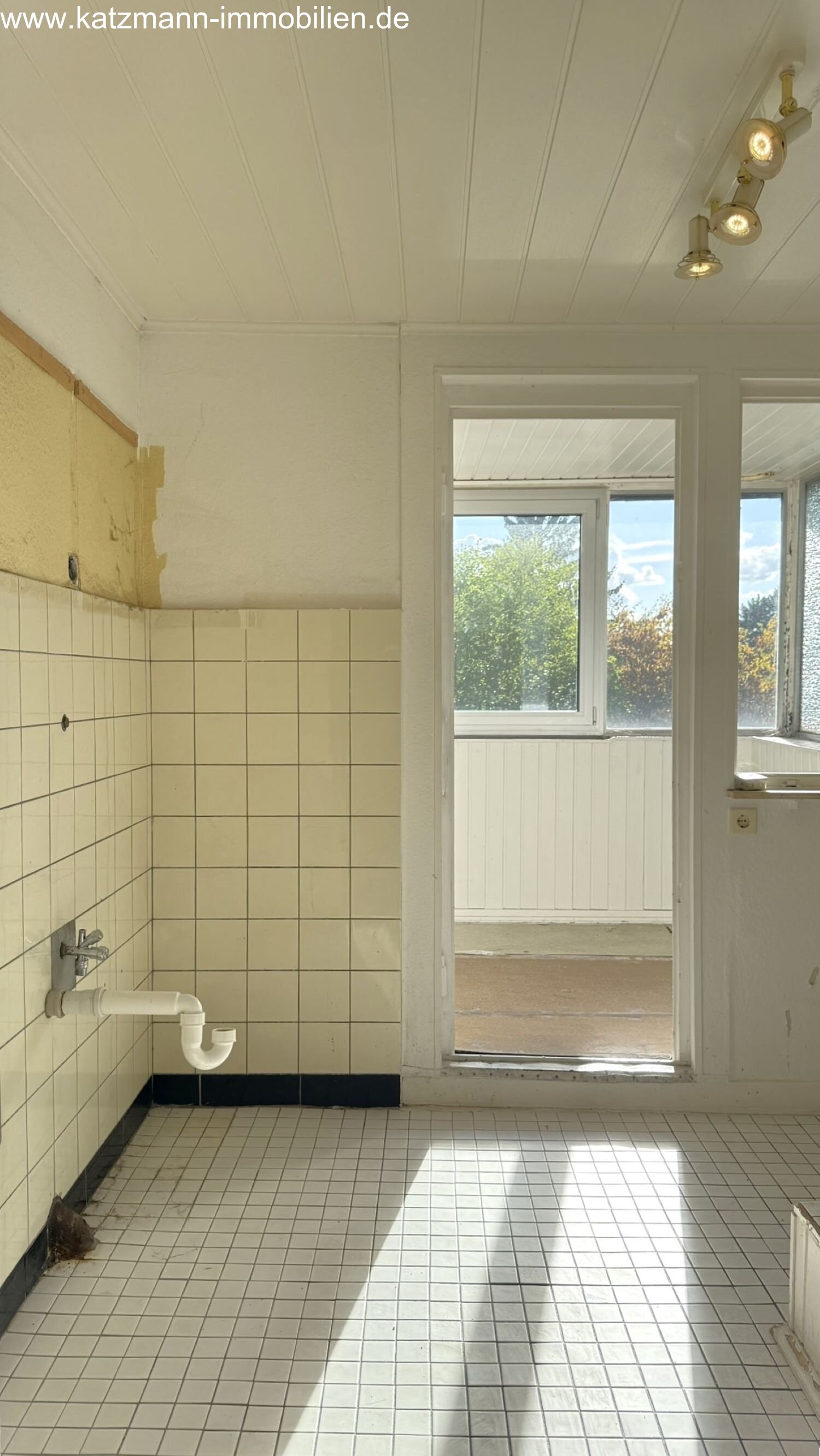 Mehrfamilienhaus in Top-Lage von Troisdorf zu verkaufen - ideal für Selbstnutzer oder Kapitalanleger